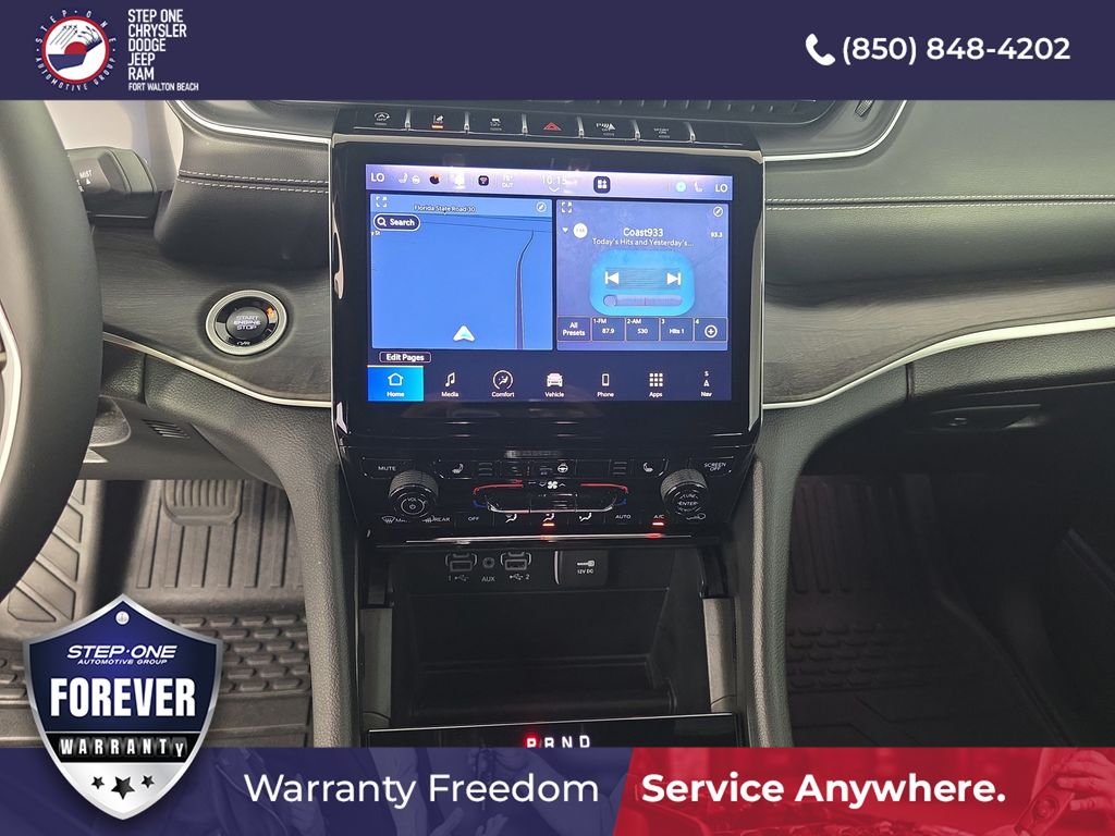 Used 2025 Silver Jeep Limited image 23