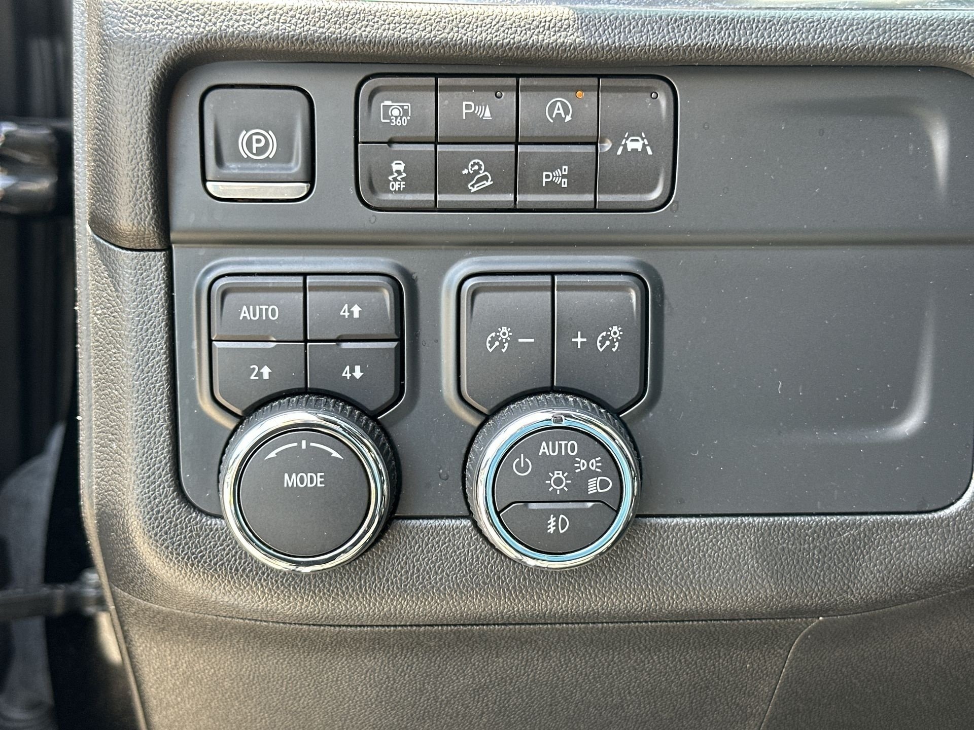2025 Chevrolet Tahoe Z71 - Photo 18