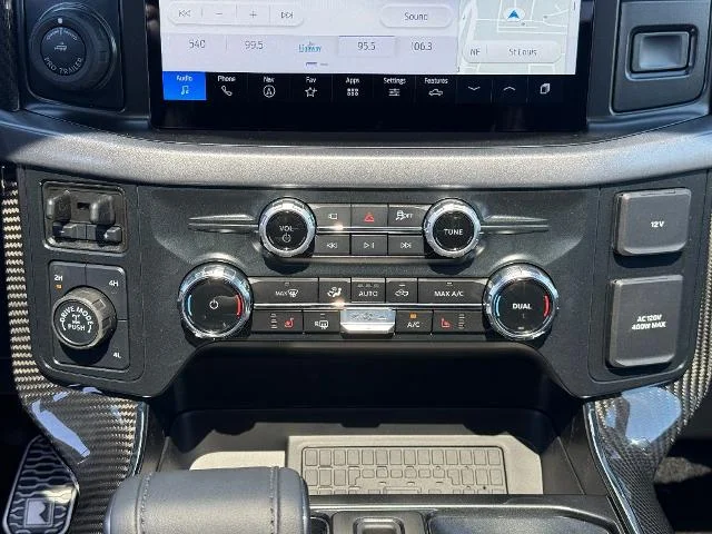 New 2025 Agate Black Metallic Ford XLT image 10