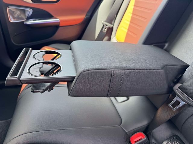 New 2026 Graphite Grey Metallic Mercedes-Benz C 300 image 13