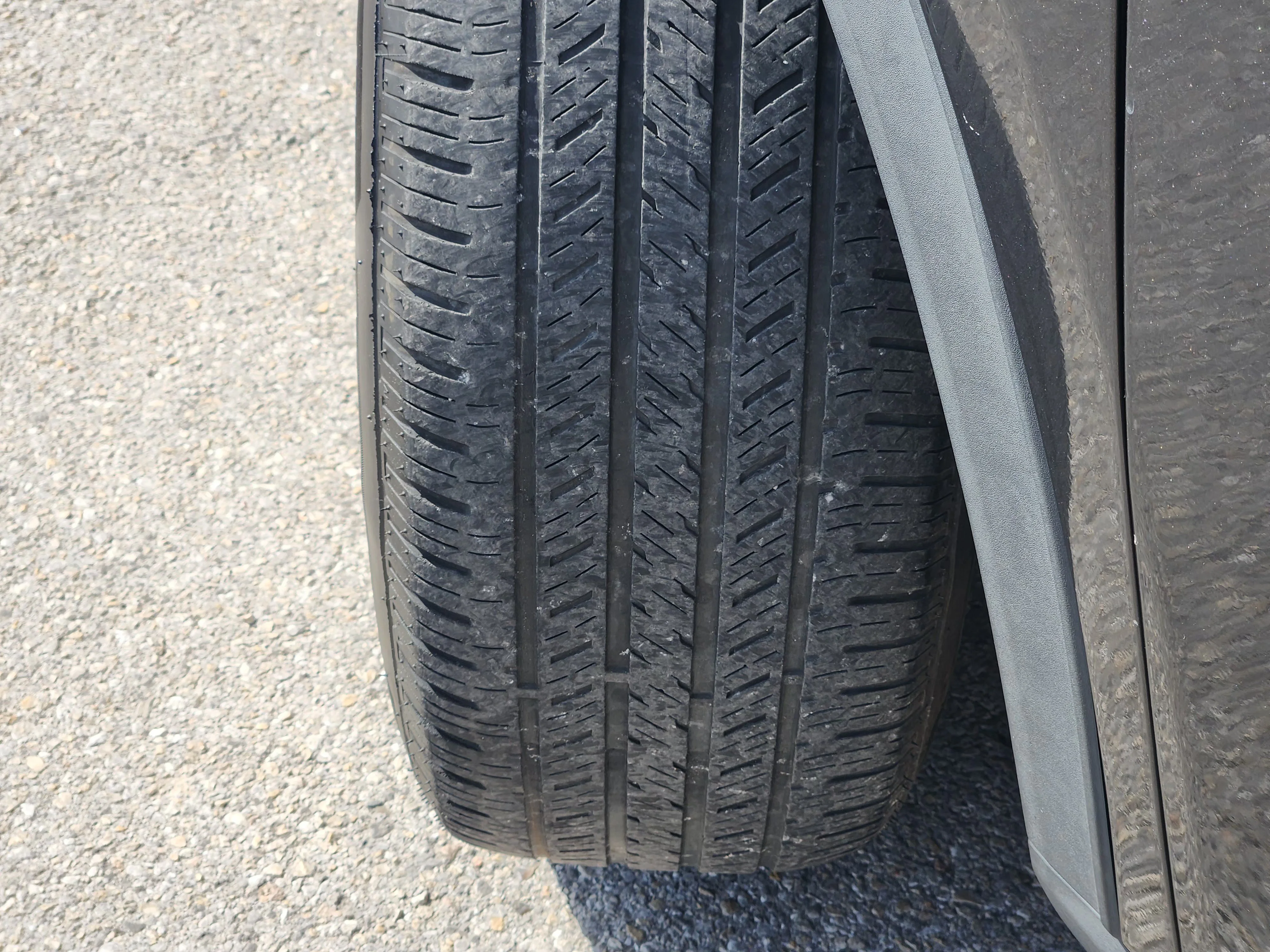 Used 2020  Ford S image 11