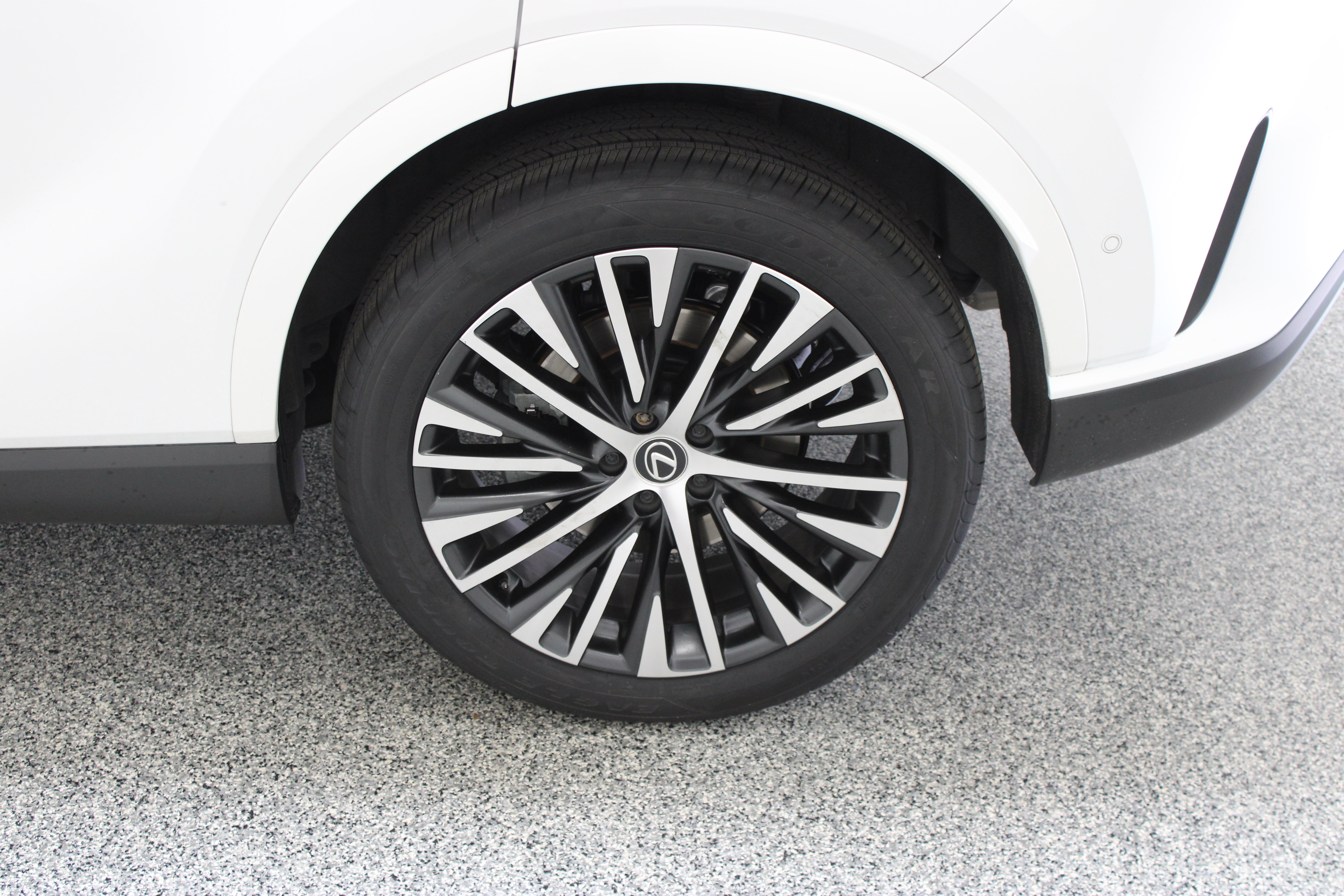 Used 2024 White Lexus RX 350 Premium Plus image 10