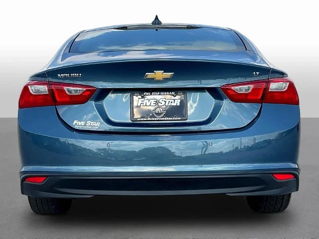 Used 2025 Blue Chevrolet LT image 6