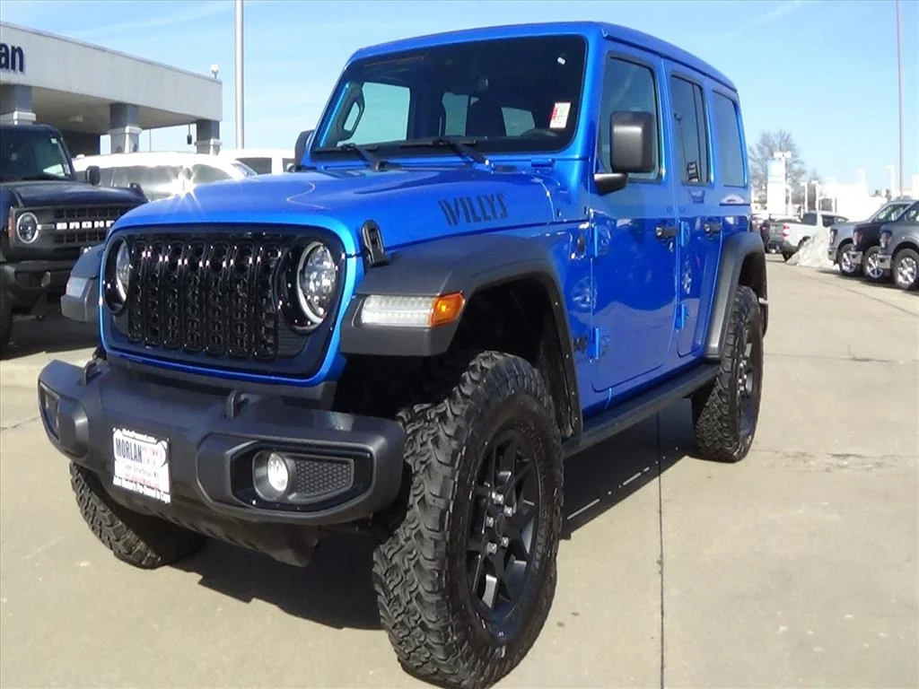 Used 2024 Hydro Blue Pearl Coat (pbj) Jeep Willys image 2