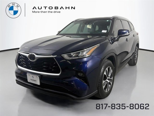 Pre-Owned 2020 Toyota Highlander XLE