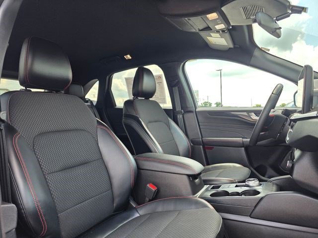 Used 2023 Silver Metallic Ford ST-Line image 17