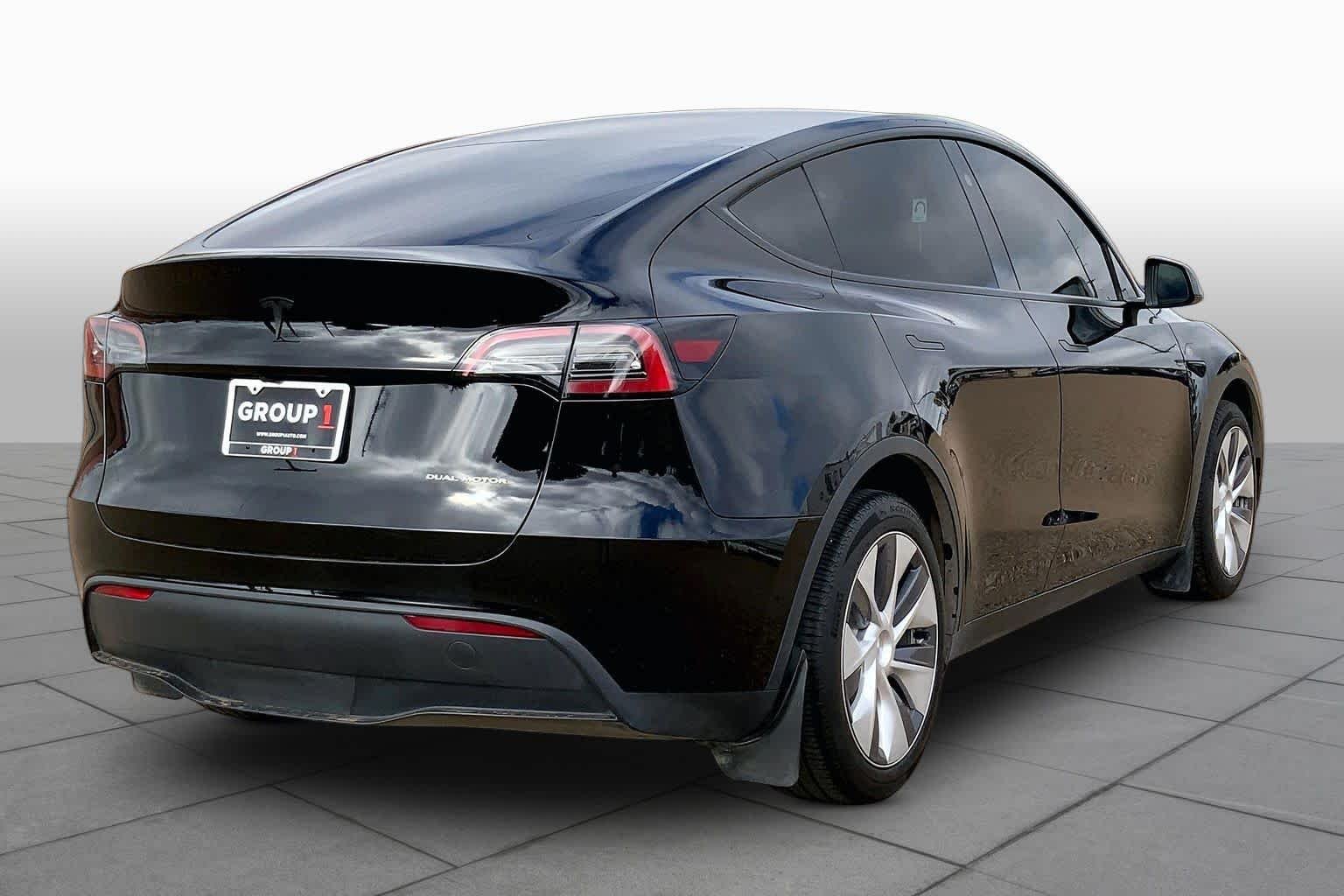Used 2023 Pearl White Multi-Coat Tesla Long Range image 12