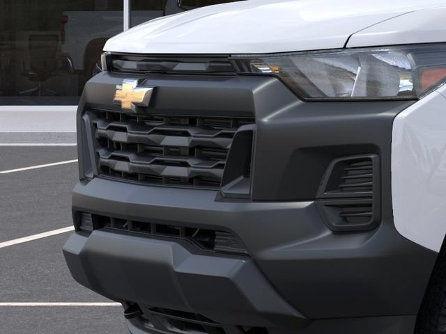 New 2026 Summit White Chevrolet WT image 13