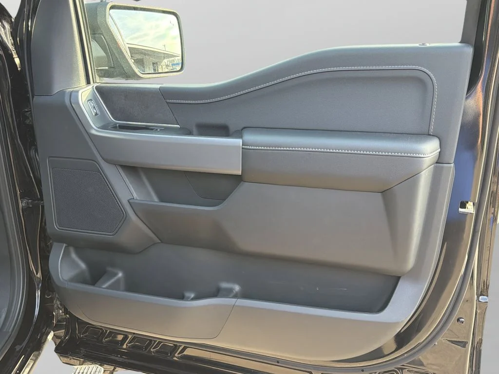 New 2026 Agate Black Metallic Ford XLT image 71