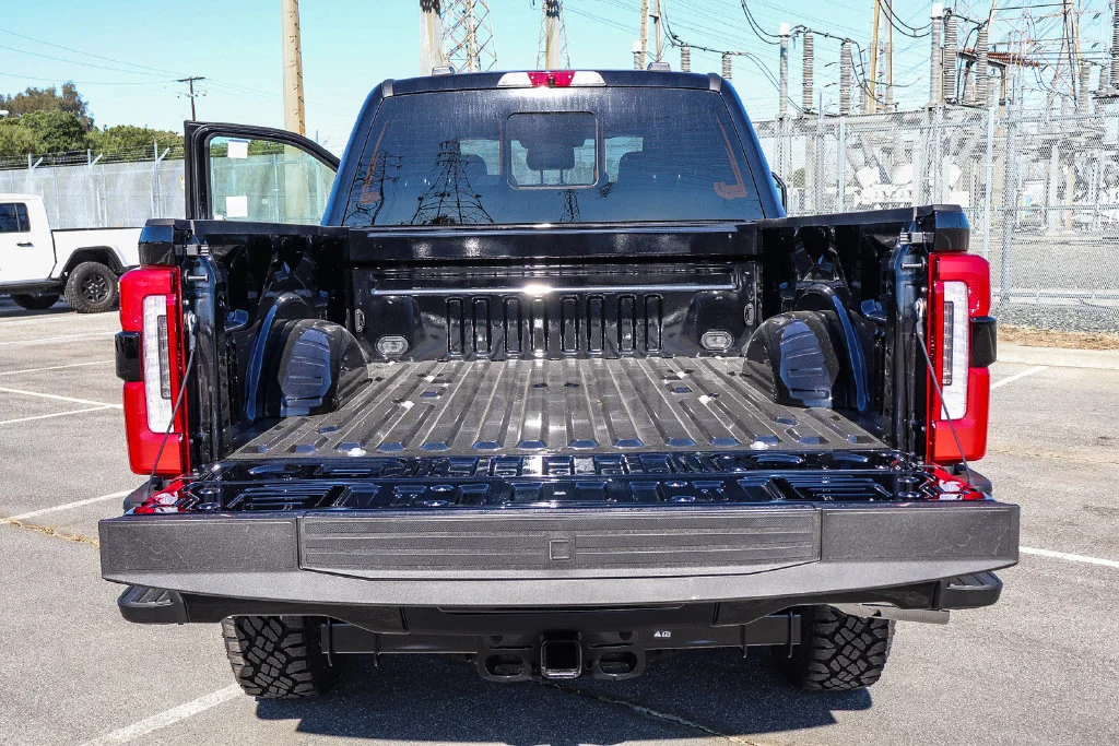 2026 Ford F-250 Super Duty Platinum - Photo 12
