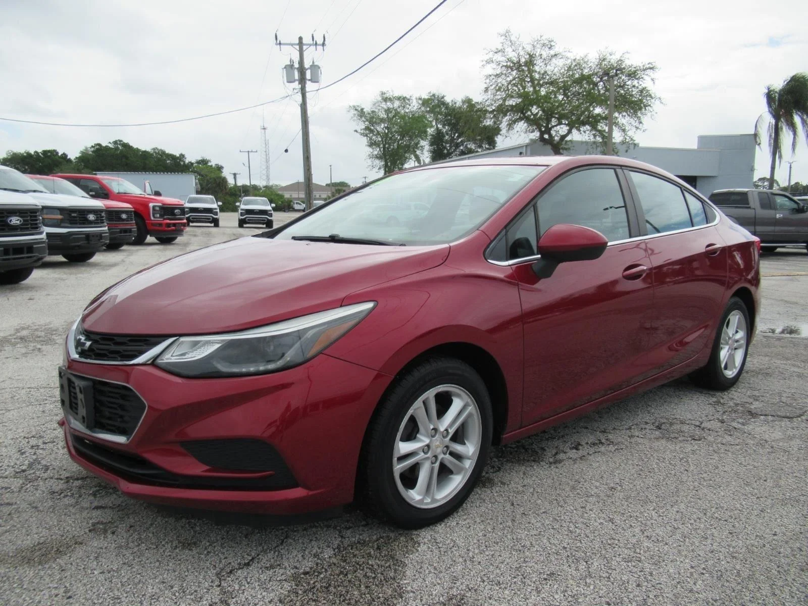 Used 2018 Red Chevrolet LT image 3