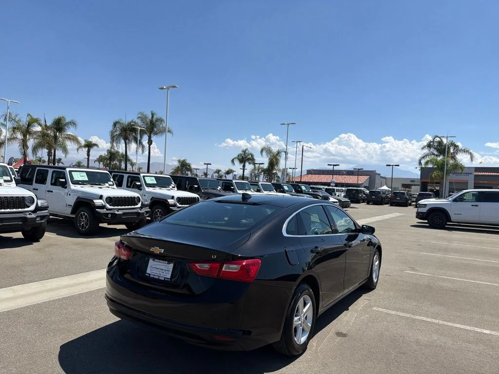 Used 2023 Black Chevrolet LT image 8