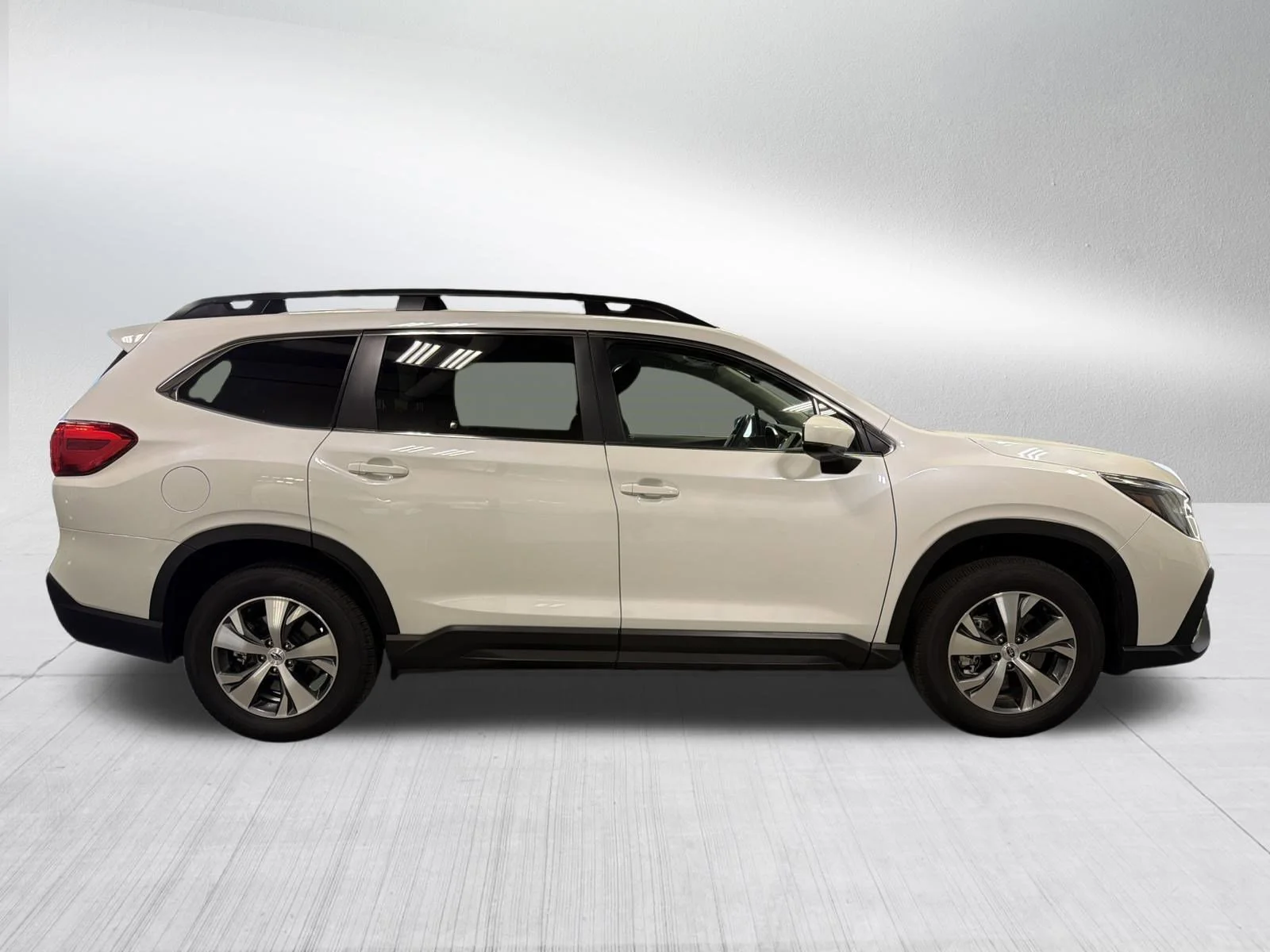 Certified Used 2025 Crystal White Pearl Subaru Premium image 8