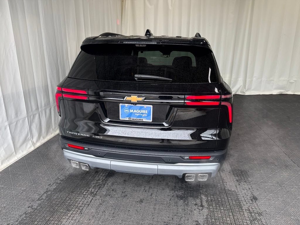 2027 Chevrolet Traverse LT - Photo 4