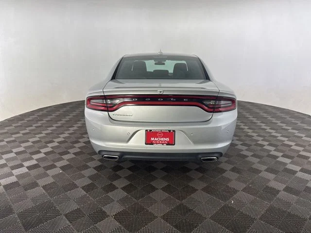 Used 2023 Silver Dodge SXT image 6