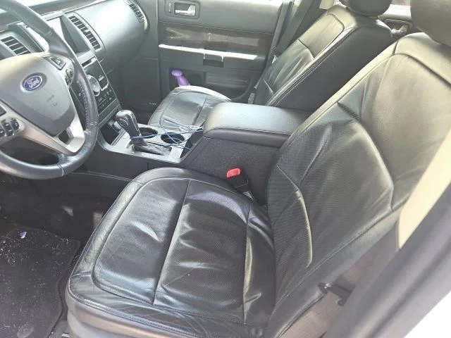 Used 2019 White Ford Limited image 5