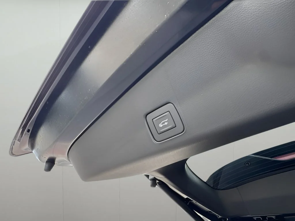 New 2026 Mosaic Black Metallic Chevrolet RS image 7