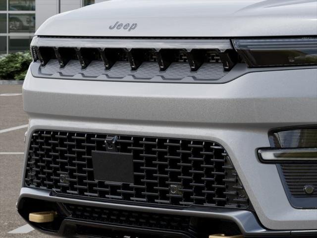 New 2026 Silver-Zynith Exterior Paint Jeep  image 37