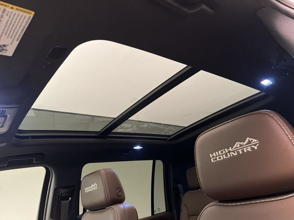 2024 Chevrolet Suburban High Country - Photo 22