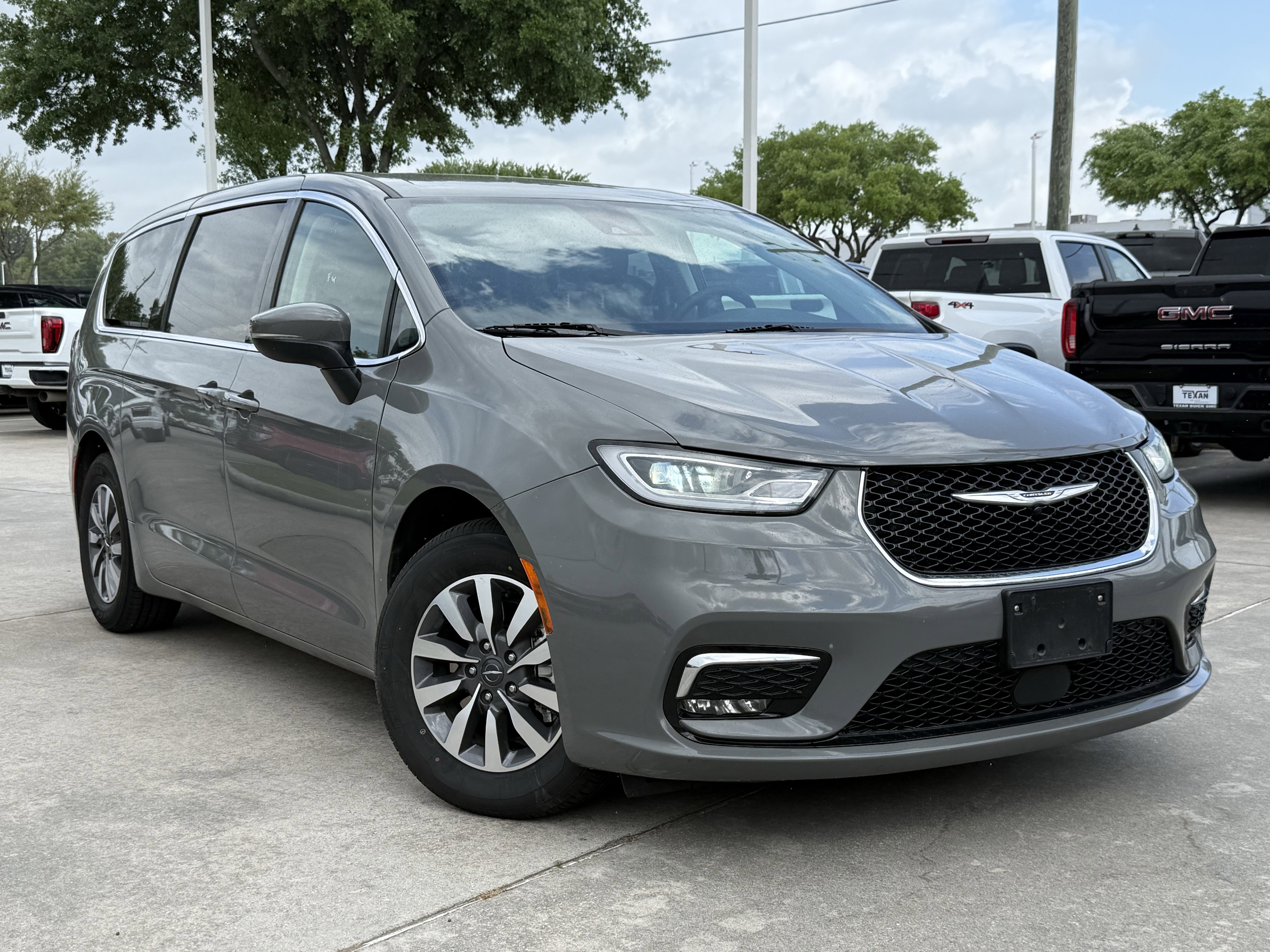 Used 2023 Chrysler Pacifica Hybrid Touring L with VIN 2C4RC1L71PR618182 for sale in Humble, TX