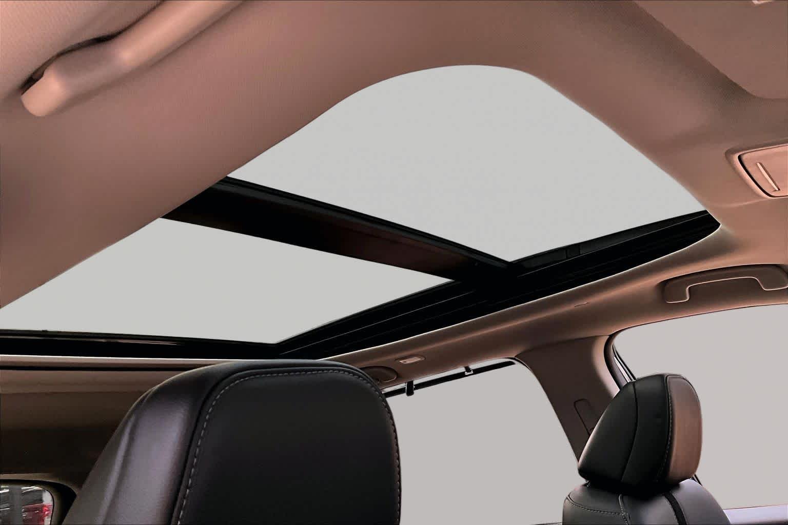 Used 2025 Crystal Black Pearl Honda Touring image 14