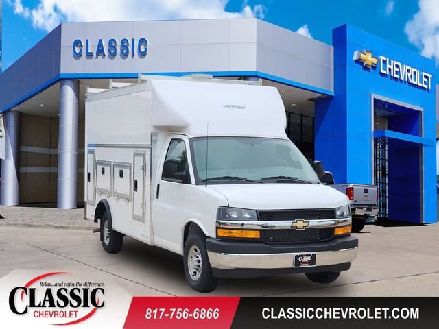 New 2025 Chevrolet Express Cutaway 3500 1WT