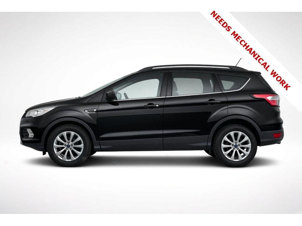 Used 2016 Shadow Black Ford SE image 2