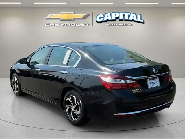 Used 2016  Honda LX image 3
