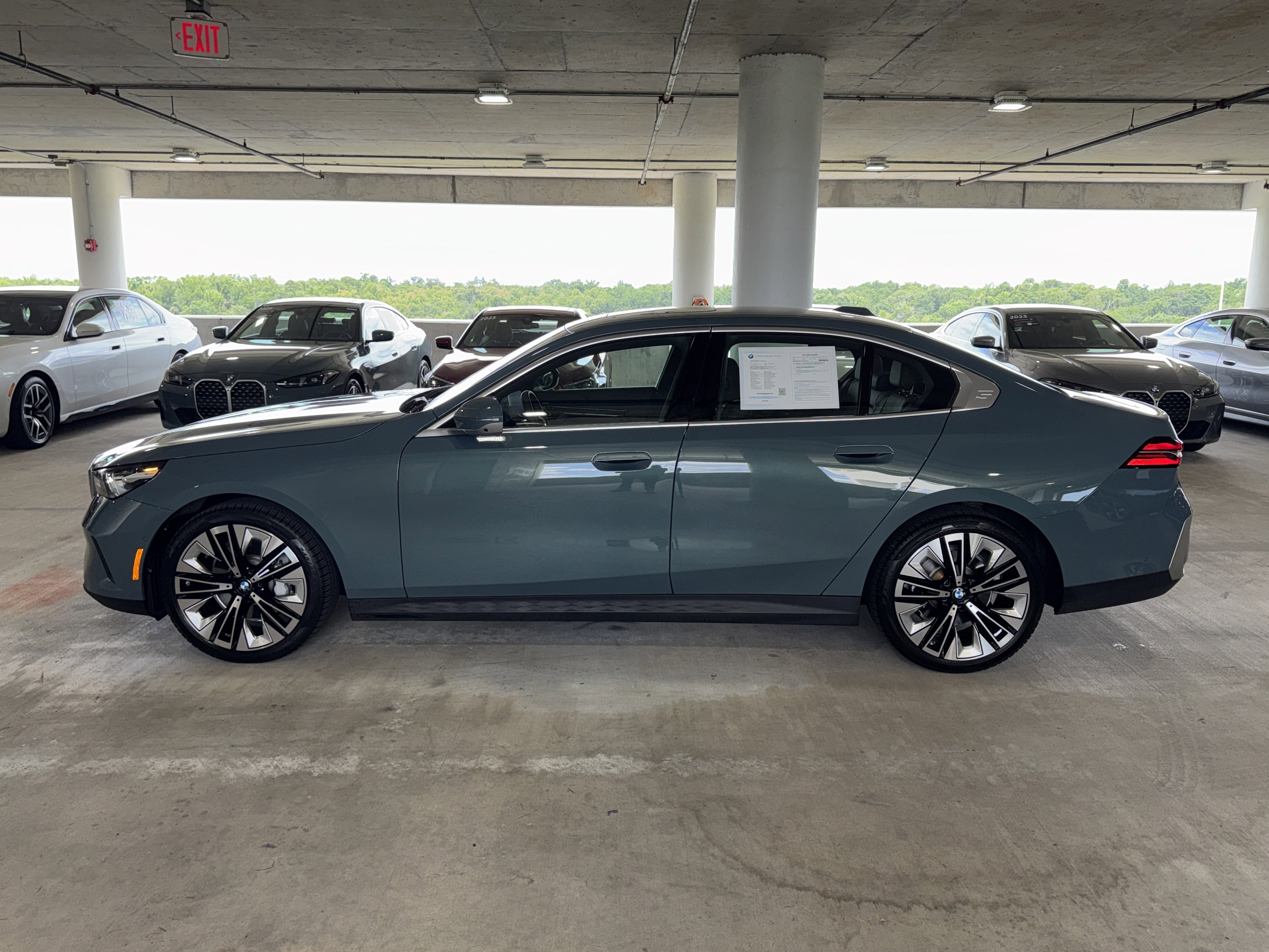 Used 2026 Cape York Green Metallic BMW 530i image 5