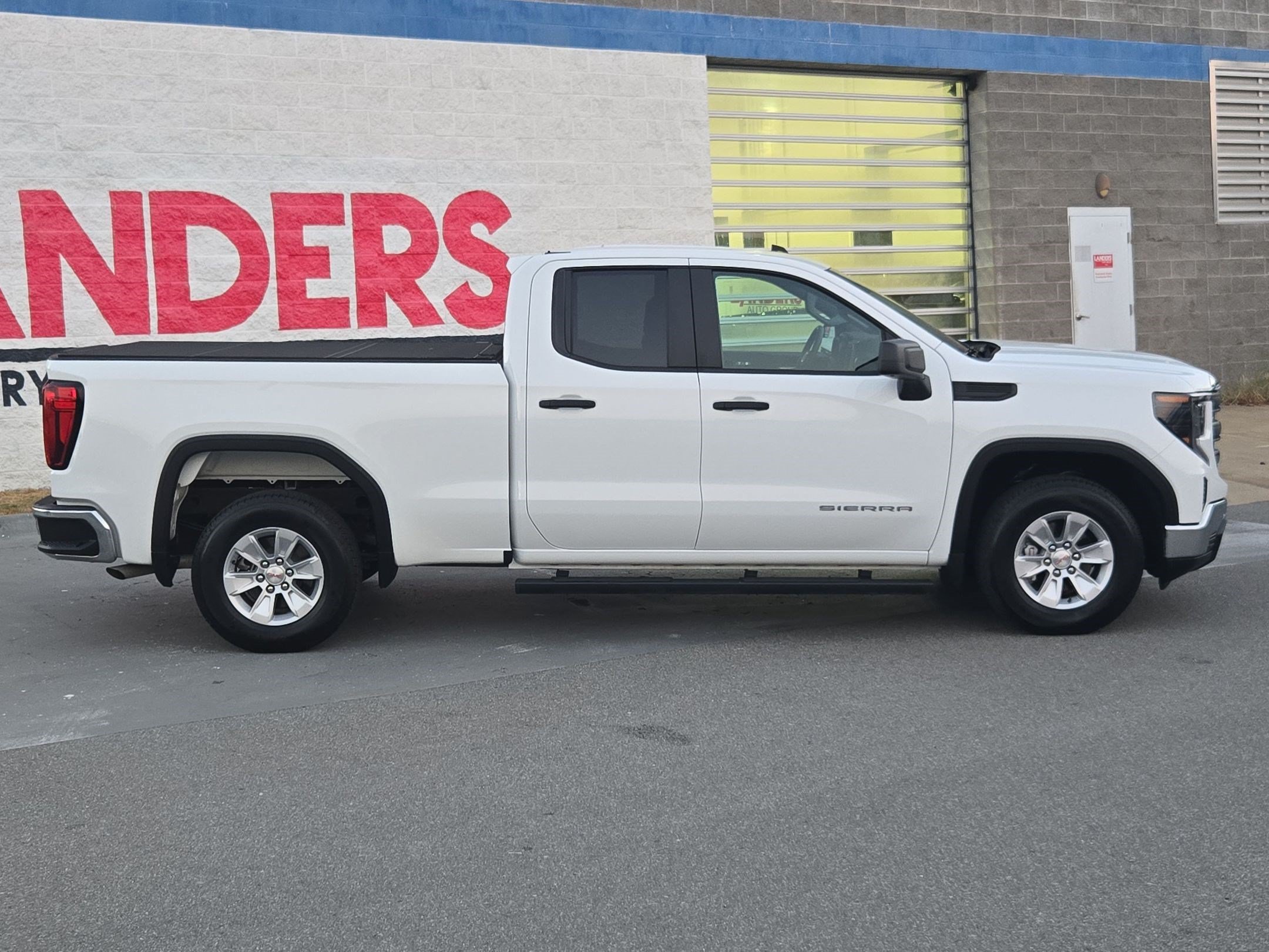 Used 2025 Summit White GMC Pro image 8