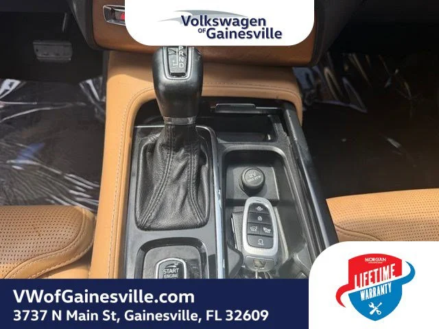 Used 2018 Onyx Black Metallic Volvo Inscription image 30