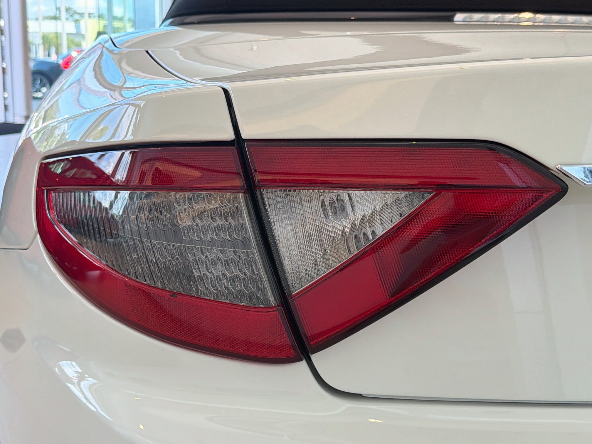 Used 2018 Bianco Fuji Special Matt Maserati Sport image 10