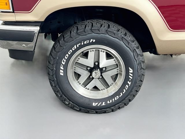 Used 1989 Red Ford  image 20