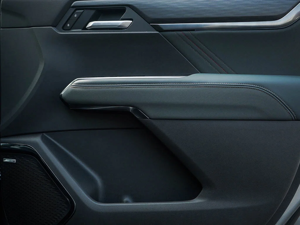 New 2026 Ebony Twilight Metallic GMC AT4 image 9