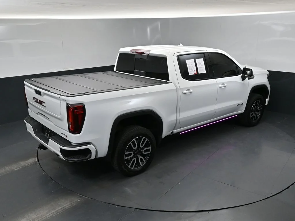Used 2025 White GMC AT4 image 36