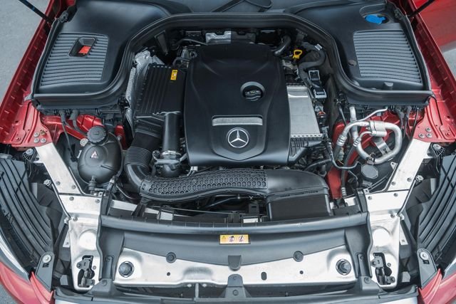 Used 2019 designo Cardinal Red Metallic Mercedes-Benz GLC 300 image 18