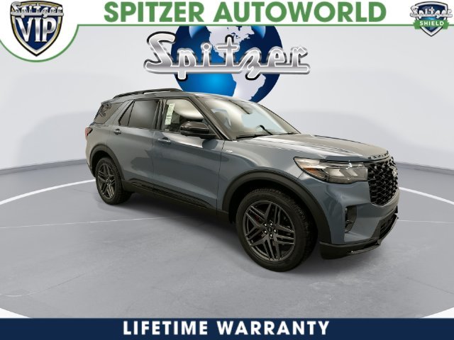 New 2027 Vapor Blue Metallic Ford ST-Line image 3