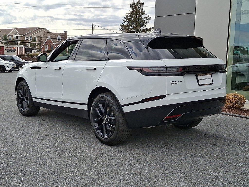 Used 2026 Fuji White Land Rover S image 4