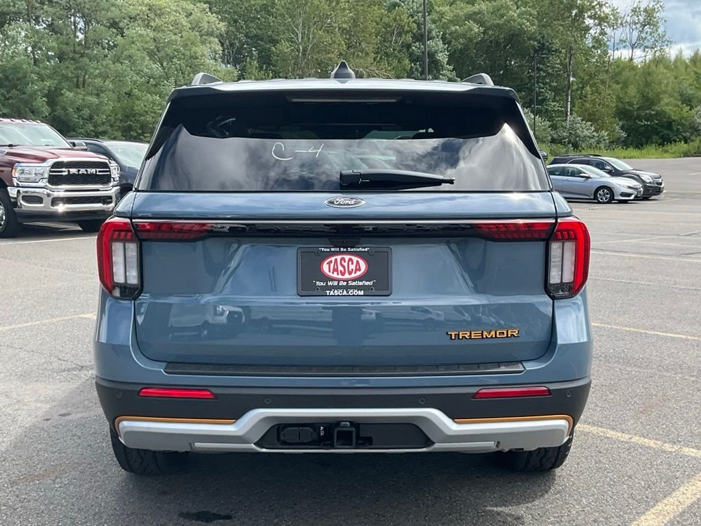 New 2026 Vapor Blue Metallic Ford Tremor® image 30