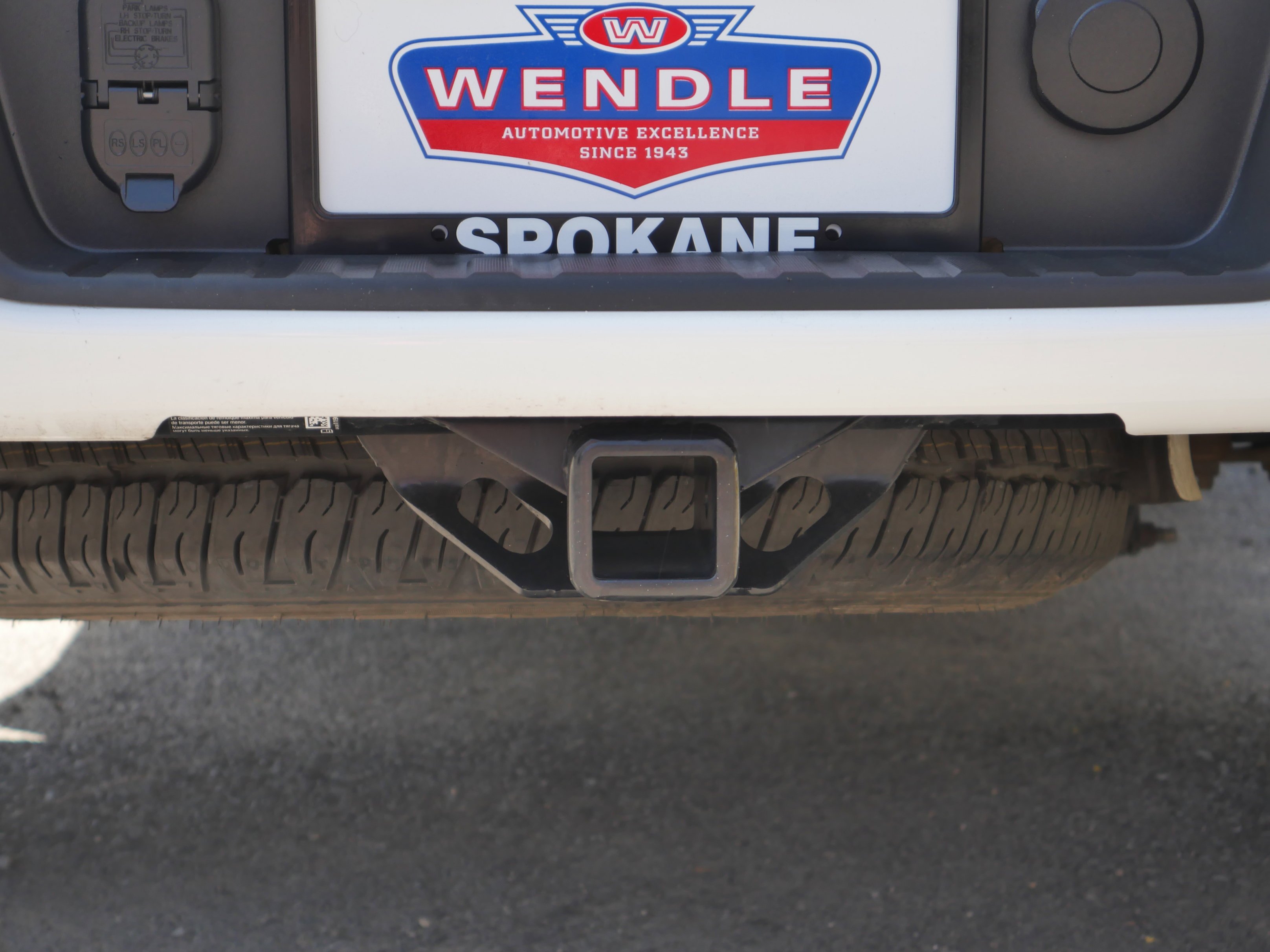 Used 2022 Summit White Chevrolet 4WD Z71 image 24