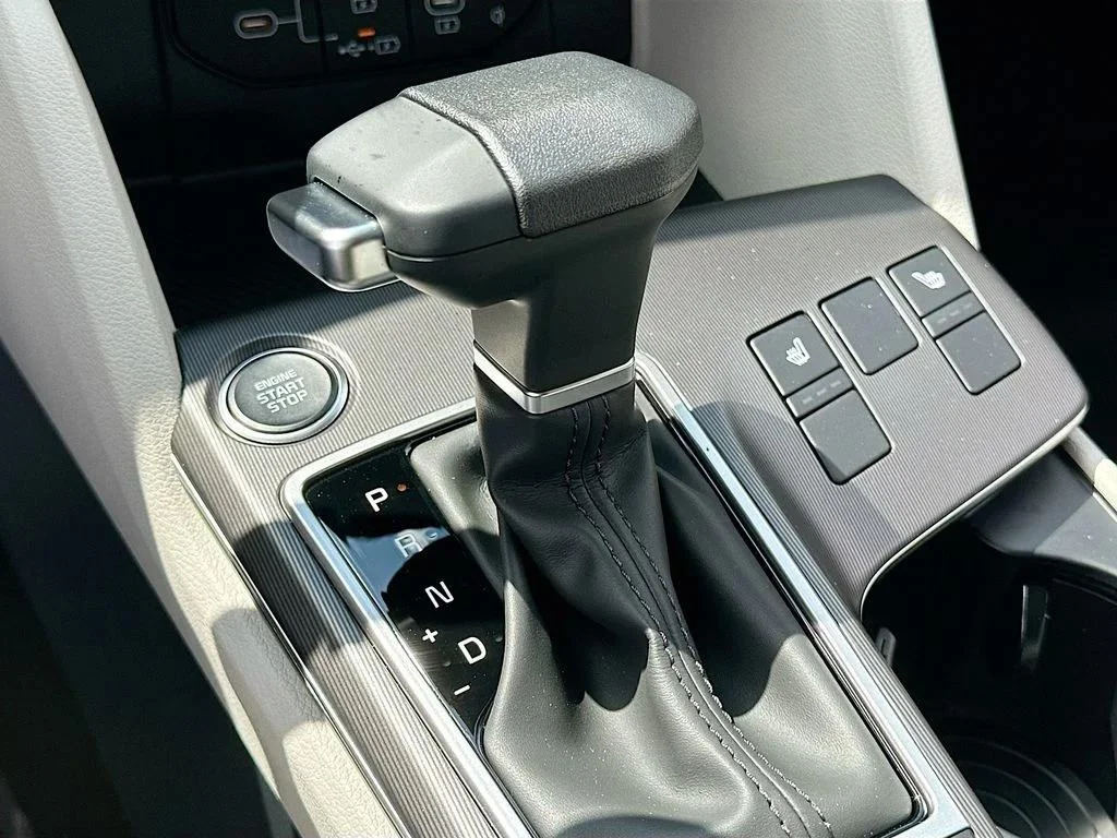 2026 Kia Sportage EX - Photo 16
