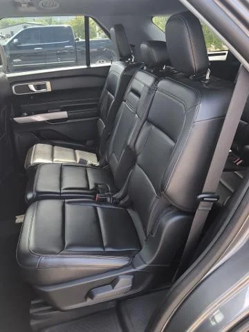 Certified Used 2023 Carbonized Gray Metallic Ford XLT image 26
