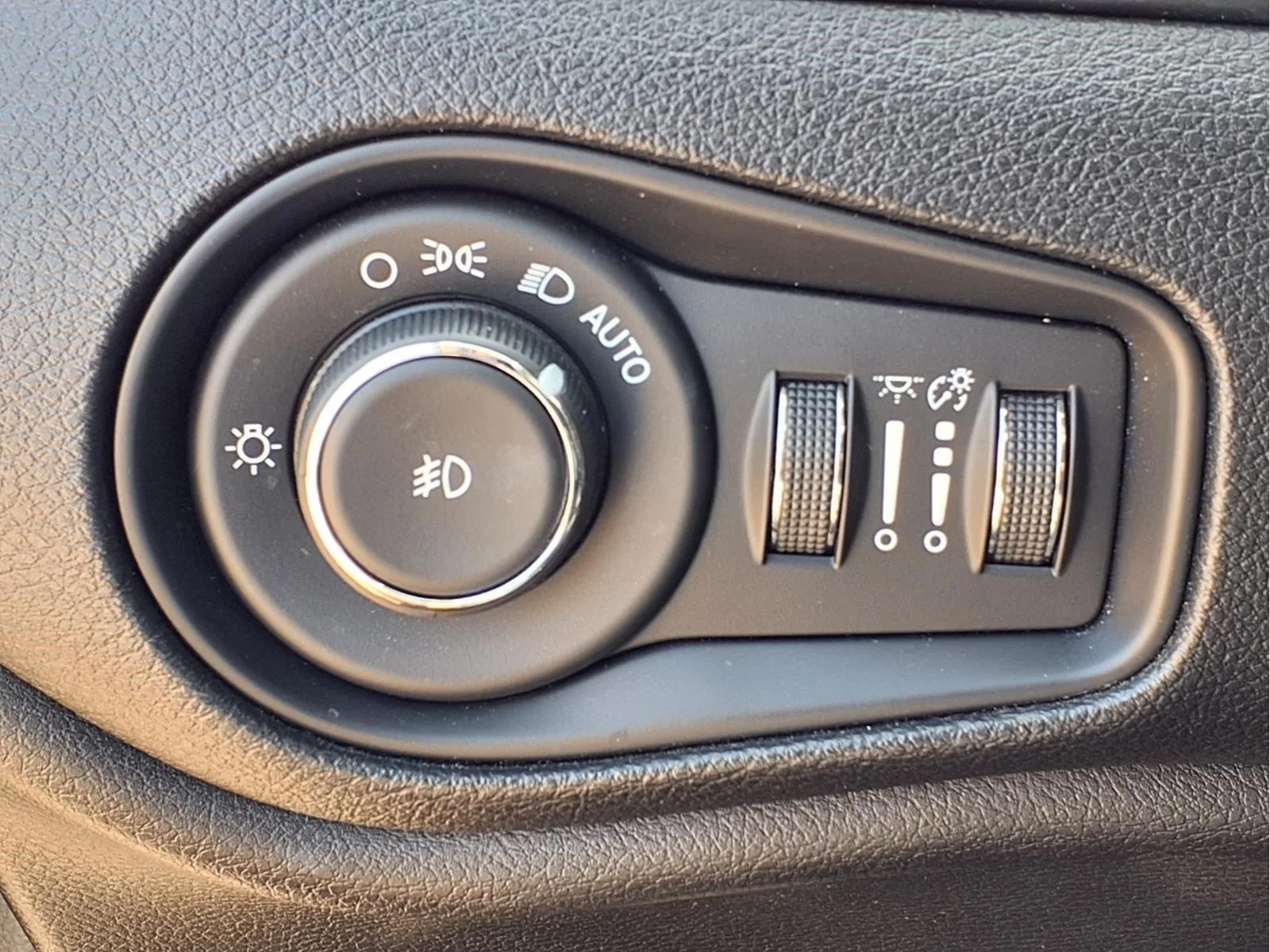 Used 2017 Anvil Jeep Limited image 20