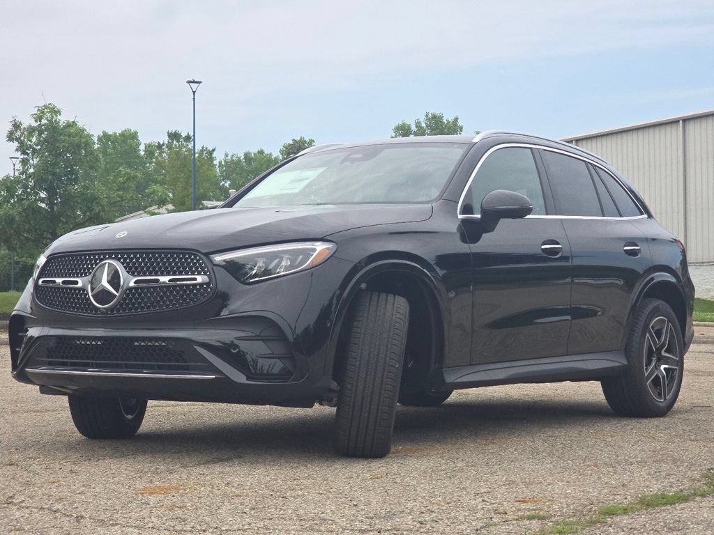New 2026 Black Mercedes-Benz GLC 300 image 48