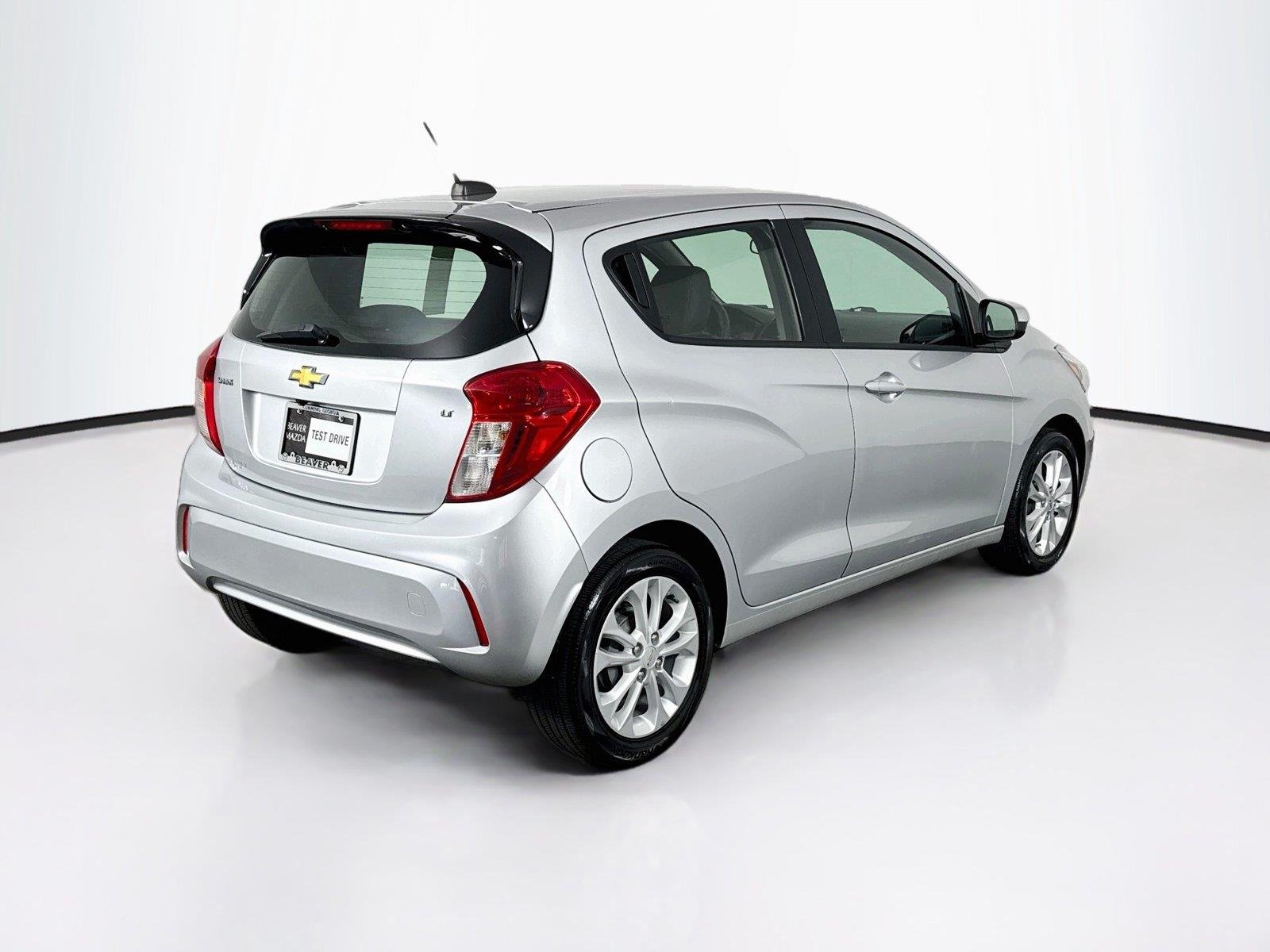 Used 2021 Silver Ice Chevrolet 1LT image 2