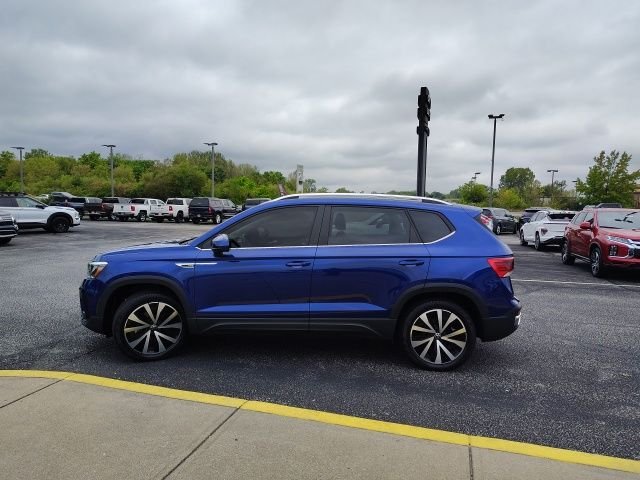 Used 2023 Blue Volkswagen 1.5T SE image 4