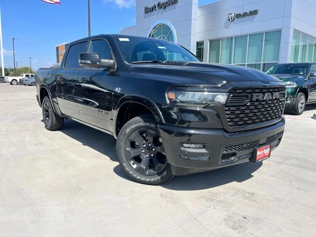 New 2026 Diamond Black Crystal Pearl-Coat Exterior Paint RAM Big Horn/Lone Star image 1