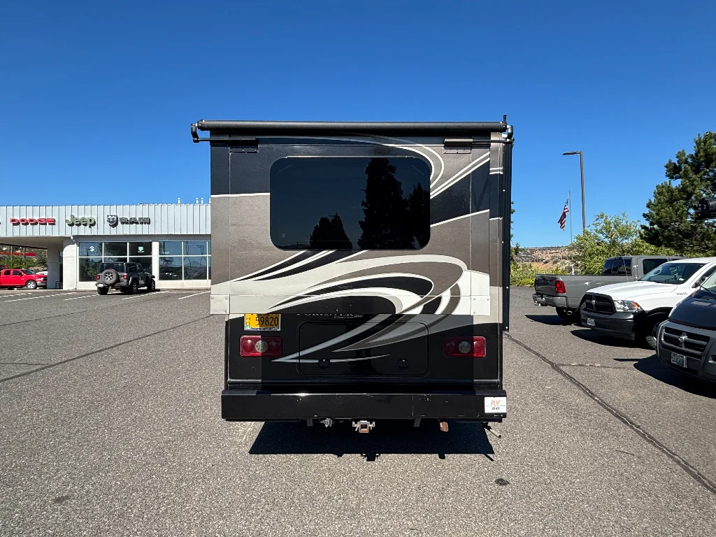 Used 2015 Arctic White Mercedes-Benz Base image 4