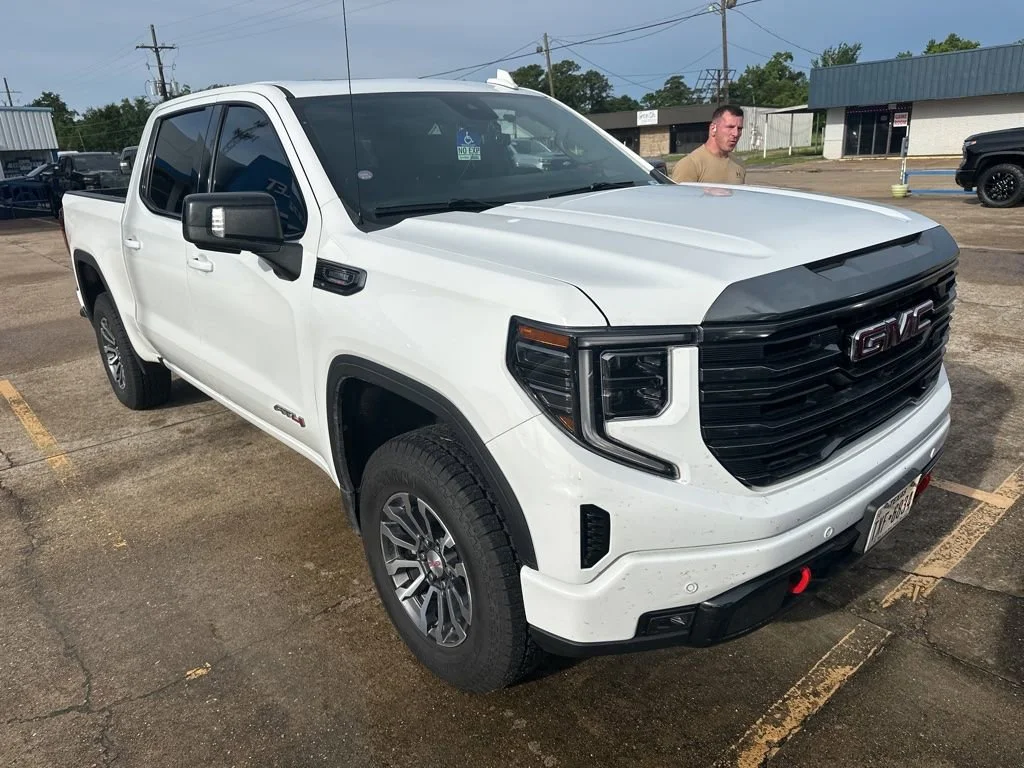 2023 GMC Sierra AT4 4WD Crew Cab Short Box's photo