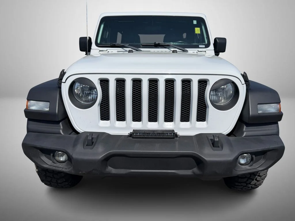 Used 2018 White Jeep Unlimited Sport S image 7